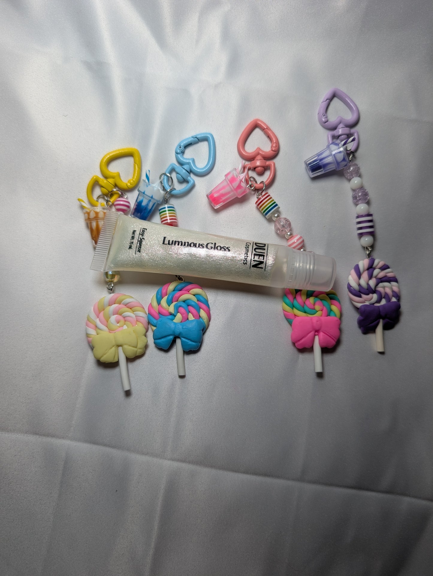 Loop-de-loop key chain gloss